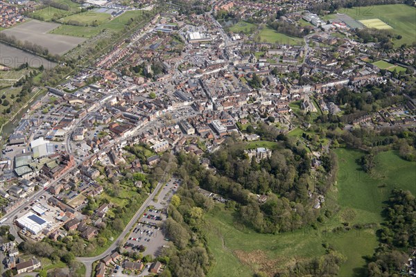 The castle and town, Devizes, Wiltshire, 2017.