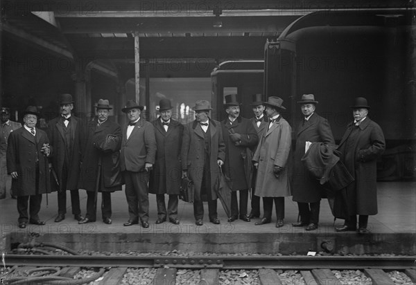 British Labor Committees At Union Station, 1917.