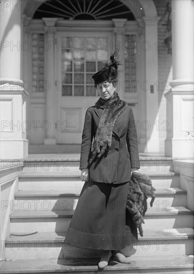 Mrs. Newton D Baker, 1917. Creator: Harris & Ewing.