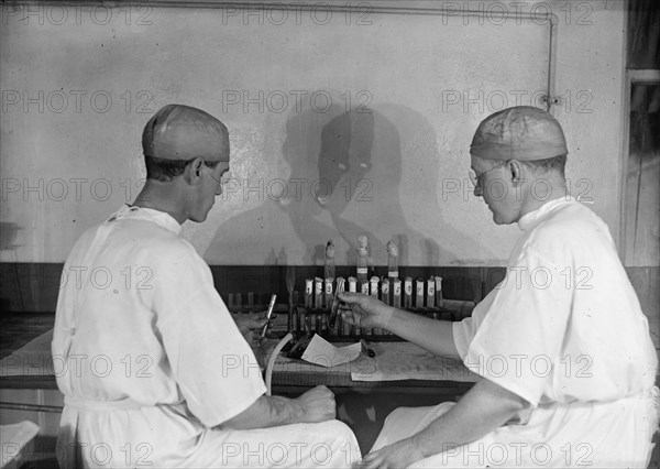 Army, U.S. Army Medical School; Typhoid Vaccine, 1917.