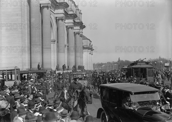 British Commission To U.S - Arrival At Union Station; General Views, 1917.