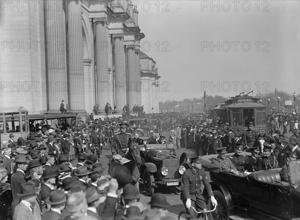 British Commission To U.S - Arrival At Union Station; General Views, 1917.