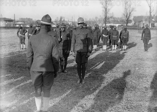 Army, U.S. Colored Soldiers, 1917. (African American soldiers and officer).