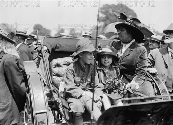 Jacob 'General' Coxey, Members of His Family, 1914. Creator: Harris & Ewing.