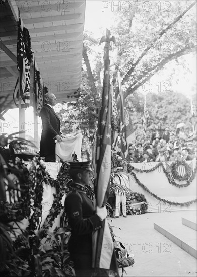 Statue of Commodore John Barry unveiled, Washington DC, 16 May 1914.  Creator: Harris & Ewing.