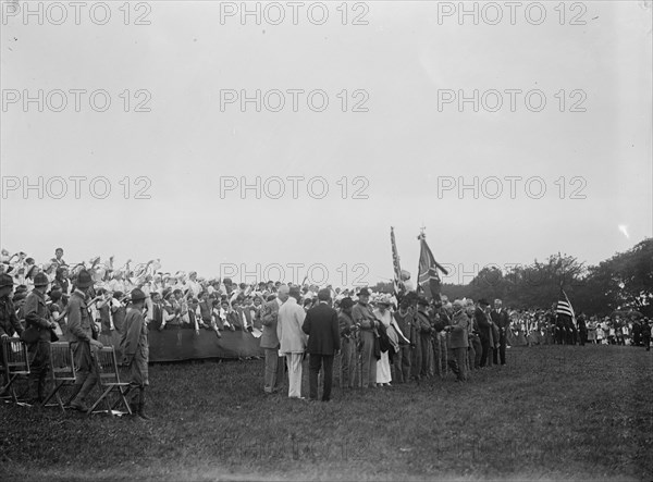 Confederate Reunion - Colors On Mall, 1917. Old soldiers with confederate flag in Washington, DC.