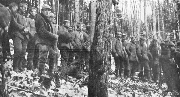 'Les derniers combats de l'Hartmannswillerkopf; prisonniers allemands faits..., 1916. Creator: Unknown.