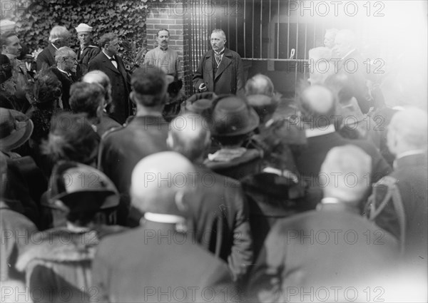 Allied Commission To U.S. At Mount Vernon: Viviani Speaking At Tomb of Washington, 1917. Creator: Harris & Ewing.