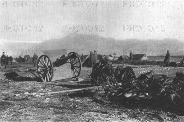 'Les Serbes a Scutari d'Albanie; un des canons de l'artillerie serbe qui ont pu etre sauves..., 1916 Creator: Samson Tchernoff.
