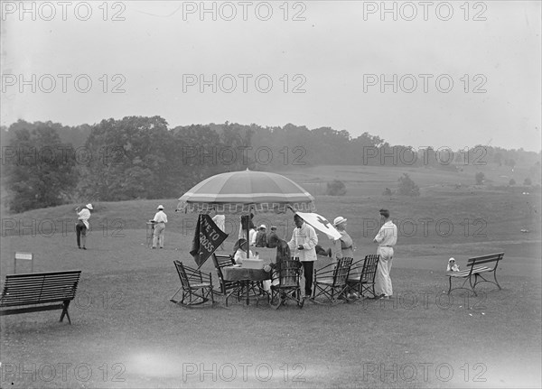 Columbia Country Club, 1917. Creator: Harris & Ewing.