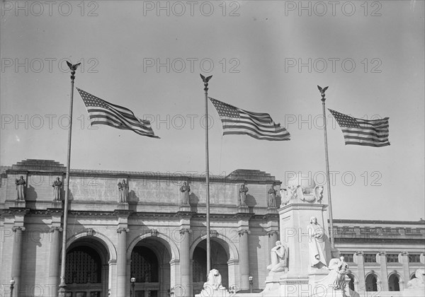 Columbus Memorial, 1914. Creator: Harris & Ewing.