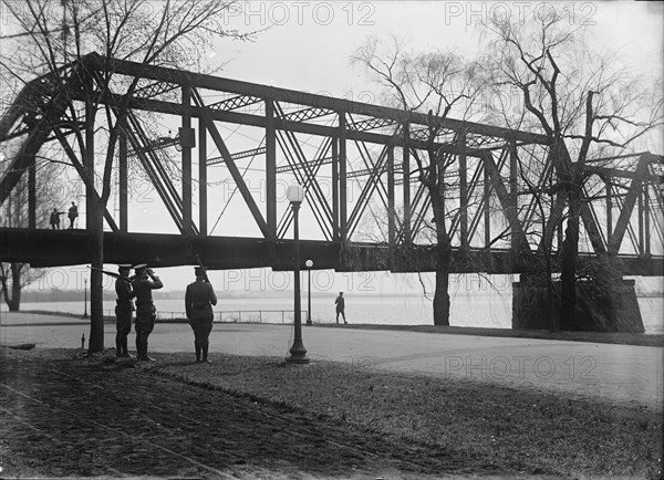 District of Columbia Parks - Guards in Potomac Park at Railway Bridge, 1917.