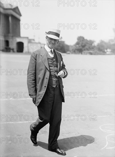 Glass, Carter. Rep. from Virginia, 1902-1918; Secretary of The Treasury, 1918-1920; Senator, 1920-, 1913.