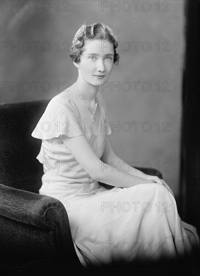Hatcher, Lucille - Portrait, 1933.