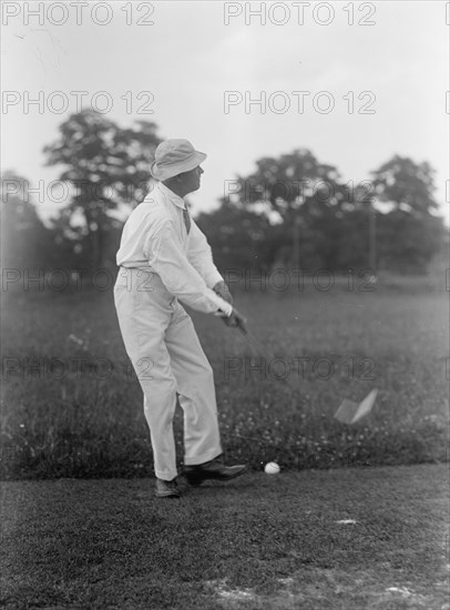 Hitchcock, Gilbert Monell, Rep. from Nebraska, 1903-1905, 1907-1911; Senator, 1911-1923. Playing Golf, 1917.