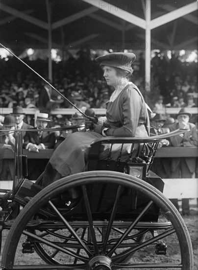 Horse Shows - Miss Constance Vauclain, 1916.