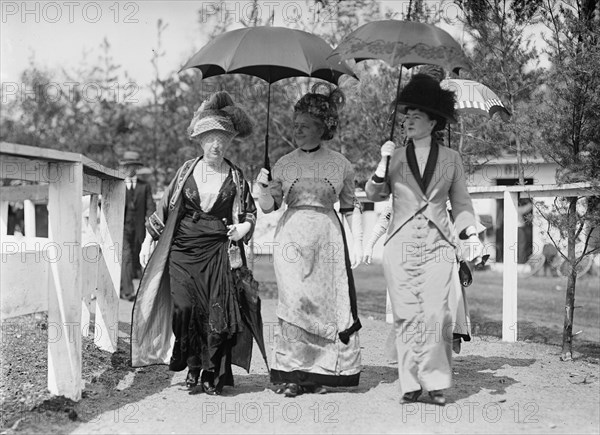 Horse Shows - Mrs. Burton Harrison; Mrs. W.J. Bryan; Mrs. Thomas F. Walsh, 1913.