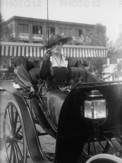 Horse Shows - Unidentified, 1915.