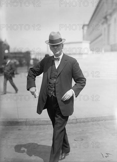 Kenyon, William Squire, Senator from Iowa, 1911-1922, 1913.