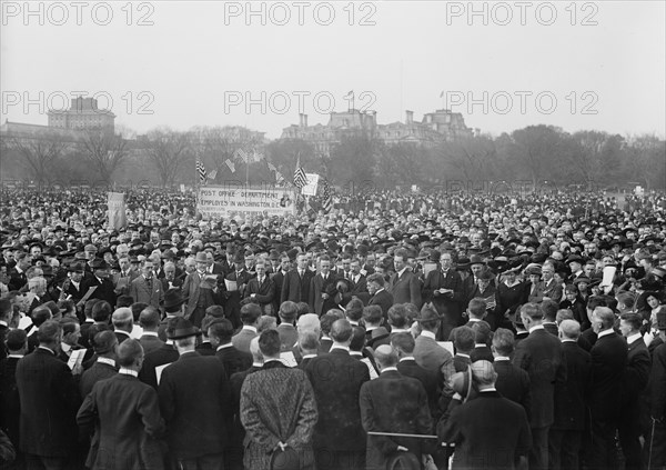 Liberty Loan Crowds, 1917.