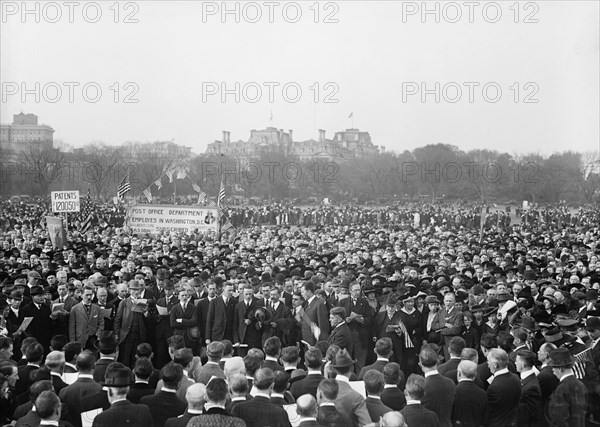 Liberty Loan Crowds, 1917.