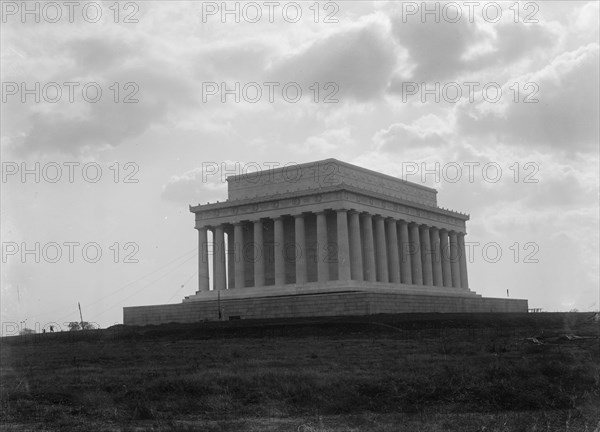 Lincoln Memorial - Complete, 1917.