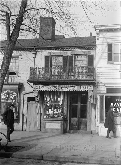 Lincoln, Abraham; A. Stuntz, 1913. Creator: Harris & Ewing.