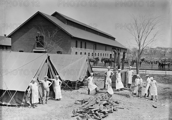 Marine Corps, U.S.N. School of Baking, 1917.