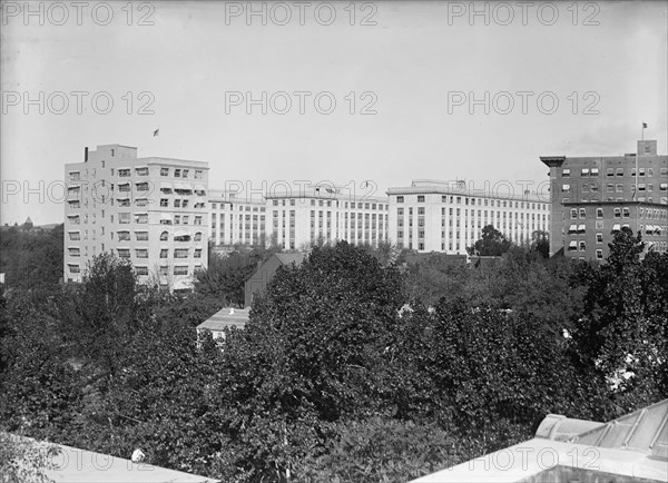 Memorial Continental Hall - View from Roof of Continental Hall Toward Interior Department Building, 1917.