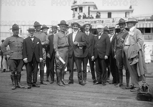 National Guard of D.C. M. And M. Assn. of D.C. Return with D.C.N.G. from Camp at Colonial Beach,1916 Creator: Harris & Ewing.