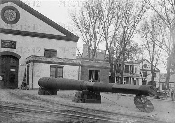 Navy Yard, U.S., Washington - 14 Inch Guns, Ready To Go To Proving Ground, 1917.