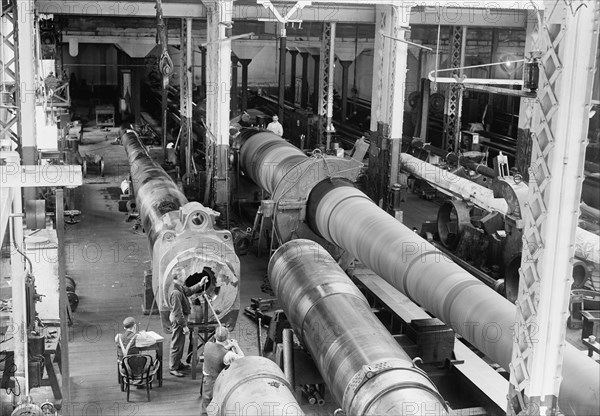 Navy Yard, U.S., Washington - 14 Inch Guns, Ready To Go To Proving Ground, 1917.