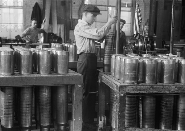 Navy Yard, U.S., Washington - Packing And Handling Cartridge Cases, 1917.