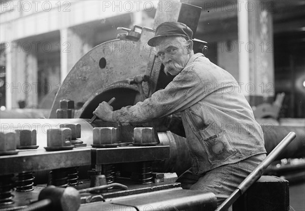 Navy Yard, U.S., Washington - Turning, Examining And Boring A 5 Inch, 50 Cal. Gun, 1917.