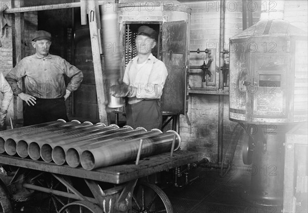 Navy Yard, U.S., Washington - Various Operations in Making C.C., 1917.