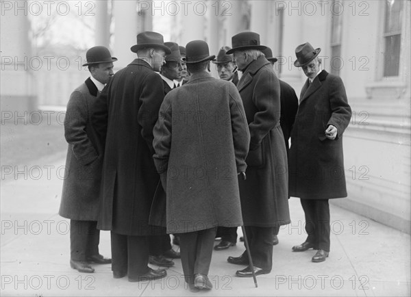 Press Correspondents - Senator Stone, 1916.