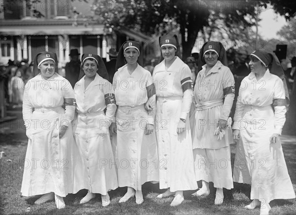 Red Cross Comforts Committee, 1917.