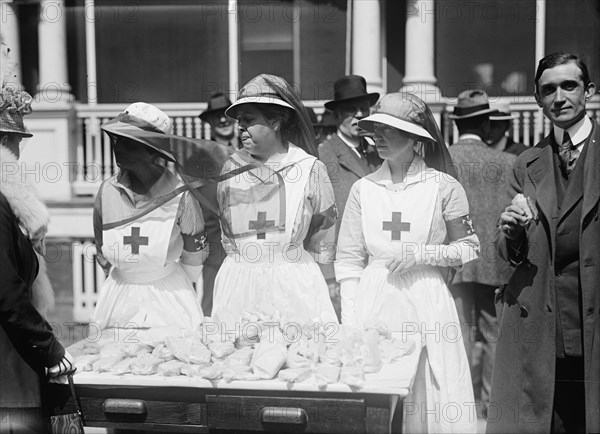 Red Cross Luncheon On General Scott's Lawn - Ladies; Shipps, Right, 1917.