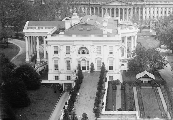 White House - Tent in Rose Garden, 1914.
