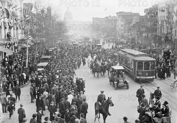 Woman Suffrage - Hikers Arriving from New York, 1913.