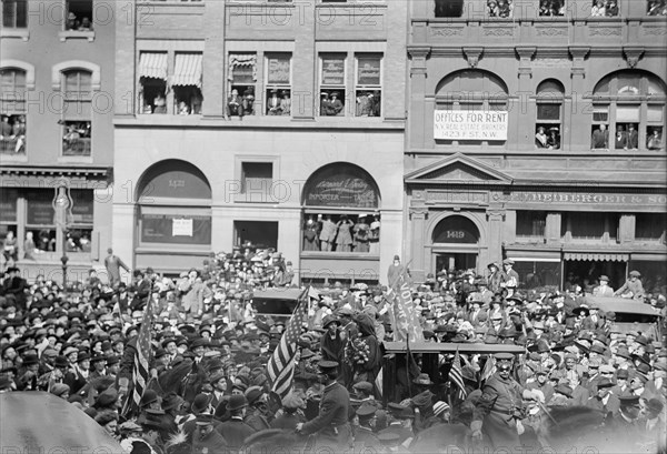 Woman Suffrage - Hikers Arriving from New York, 1913.