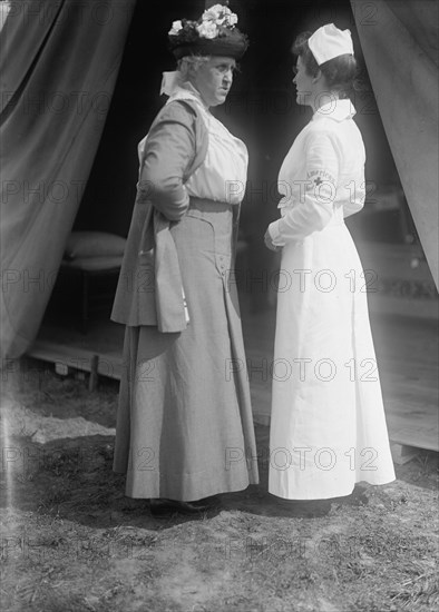 Woman's National Service School Under Woman's Section, Navy League, Red Cross Nurses, 1916.