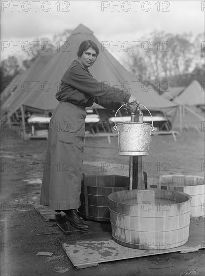 Woman's National Service School, Under Woman's Section, Navy League, Activities, 1916.