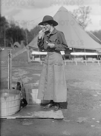 Woman's National Service School, Under Woman's Section, Navy League, Review, 1916.