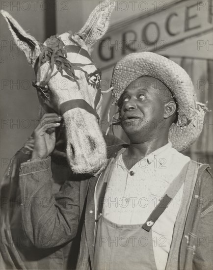 Doe Doe Green (Hiram) and "Aggie", 1937.