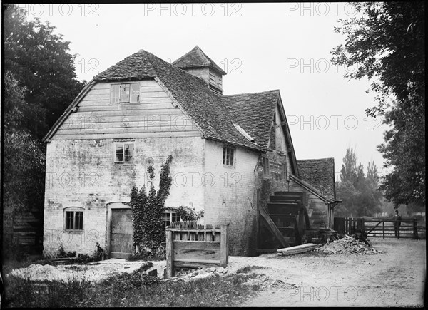 Mapledurham Mill, Mapledurham, South Oxfordshire, 1885. Creator: Unknown.