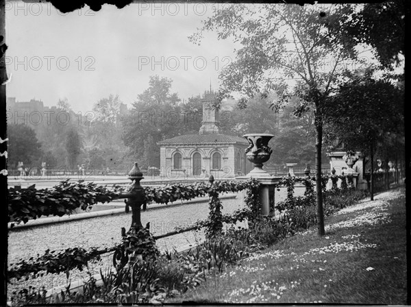 Italian Gardens, Pavilion of The Fountains, Kensington Gardens, Westminster, London, 1906. Creator: Katherine Jean Macfee.