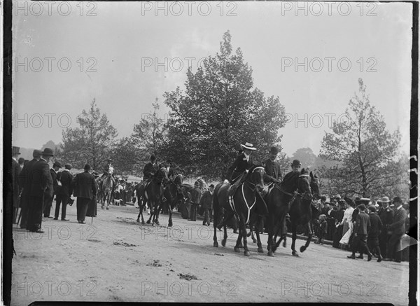 Hyde Park, City of Westminster, London, 1907. Creator: Katherine Jean Macfee.