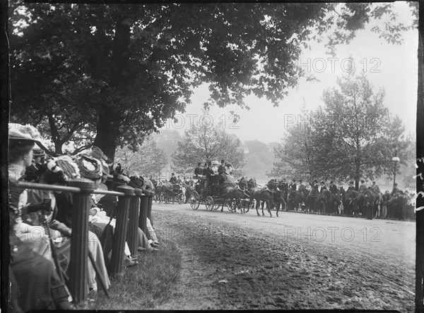 Hyde Park, City of Westminster, London, 1907. Creator: Katherine Jean Macfee.