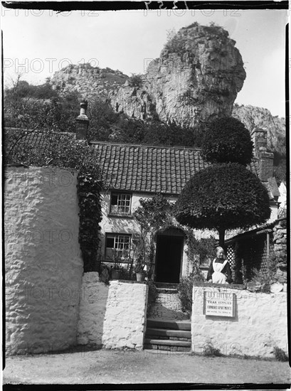 Lily Cottage, Cliff Road, Cheddar, Sedgemoor, Somerset, 1907. Creator: Katherine Jean Macfee.